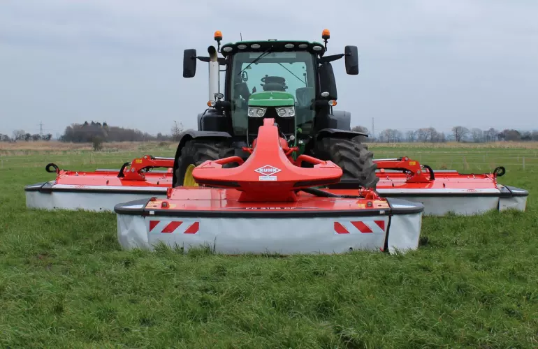 rob-wrenalls-fc9300ra-mowing-conditioner-merger-front